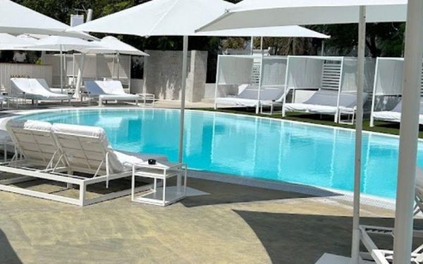 Makala beach club- camas balinesas