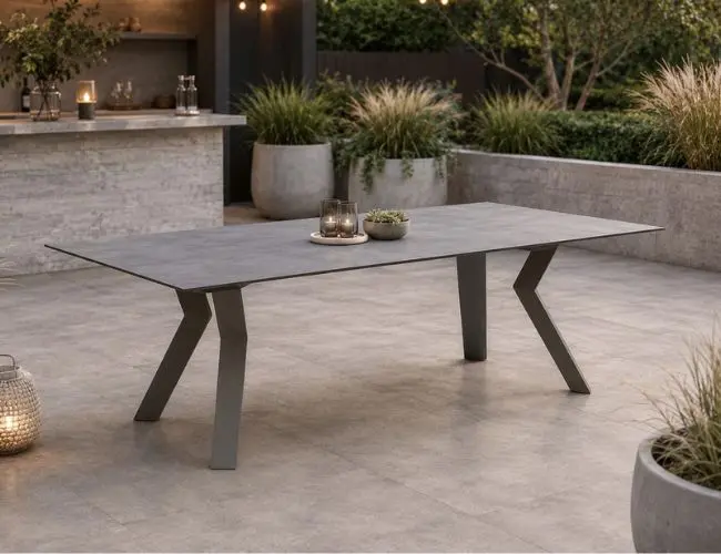 Mesas con tablero de piedra sinterizada