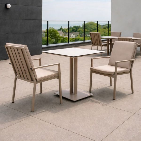 Mesa y sillas para restaurante PAOLA/CANVAS 90